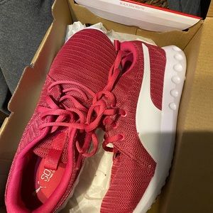 Big kid size 6.5 puma sneakers